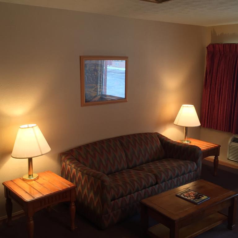 Macthrift Motor Inn Virginia Beach Exterior photo